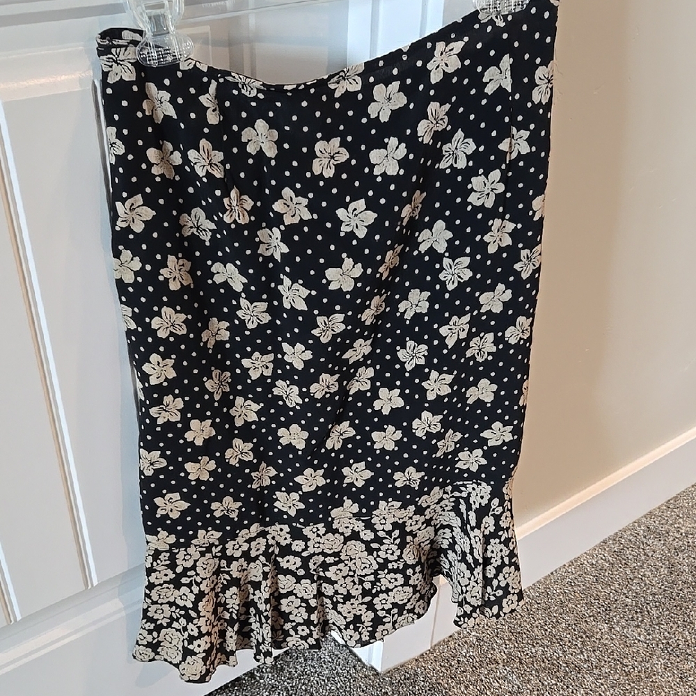 Chico's Black and White Ruffled Midi Pencil Skirt